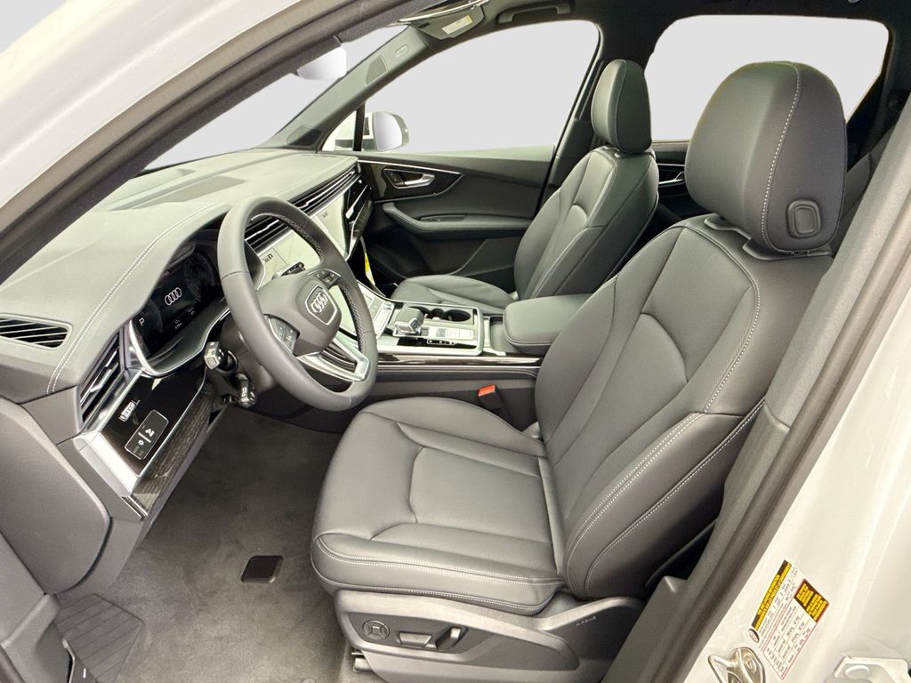 Thumbnail: 2026 Audi Q7 - 18