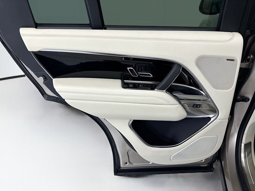 Thumbnail: 2026 Land Rover Range Rover - 25