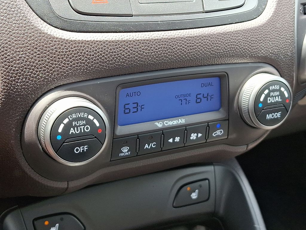 Thumbnail: 2014 Hyundai Tucson - 18