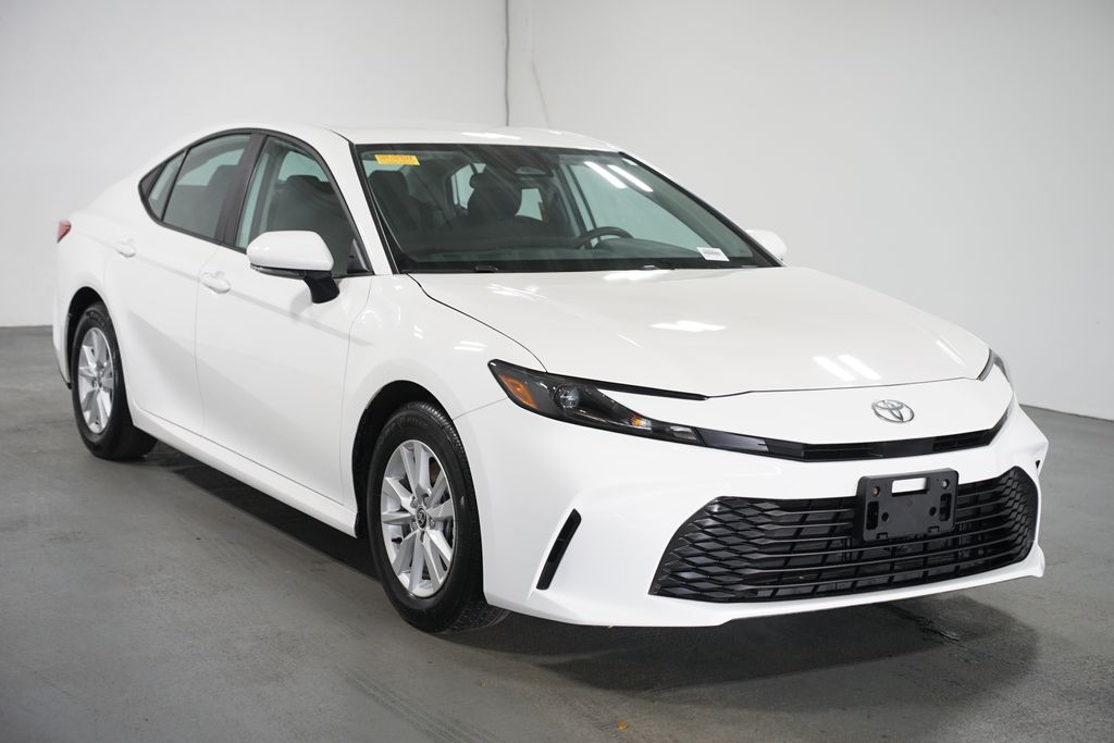 Thumbnail: 2025 Toyota Camry - 3