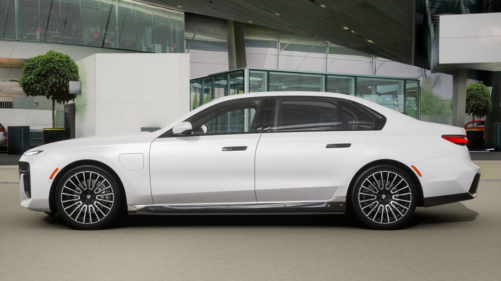 Thumbnail: 2026 BMW 7 Series - 30