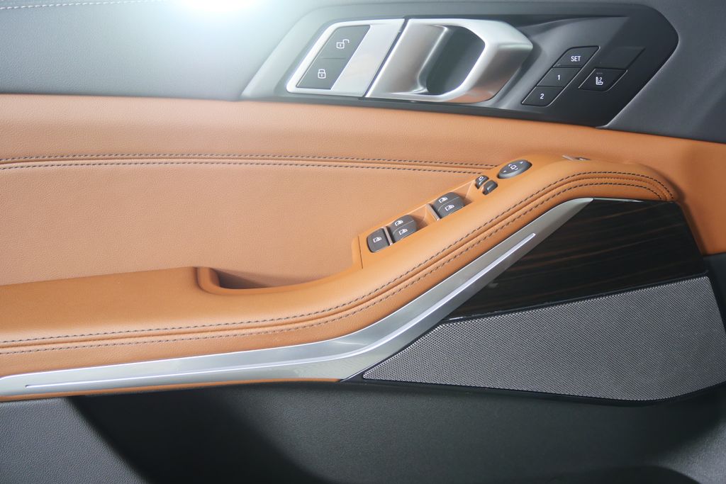 Thumbnail: 2026 BMW X5 - 8