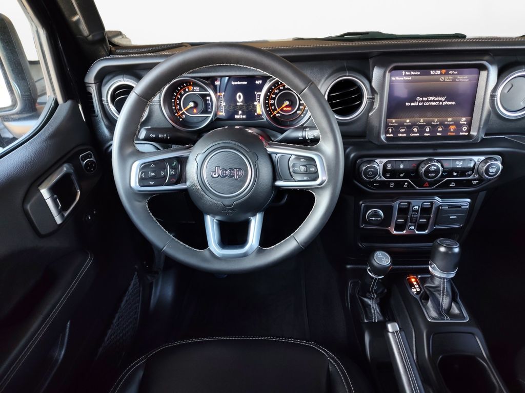 Used Car 2023 Jeep Gladiator  Overland For Sale Under $30,000 In Austin, Texas