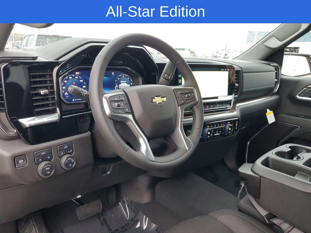 2025 Chevrolet Silverado 1500 LT 24