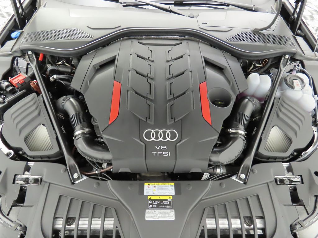 2025 Audi S8 4.0T 29