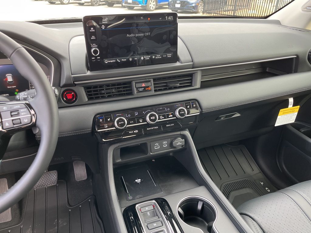 Thumbnail: 2025 Honda Pilot - 10