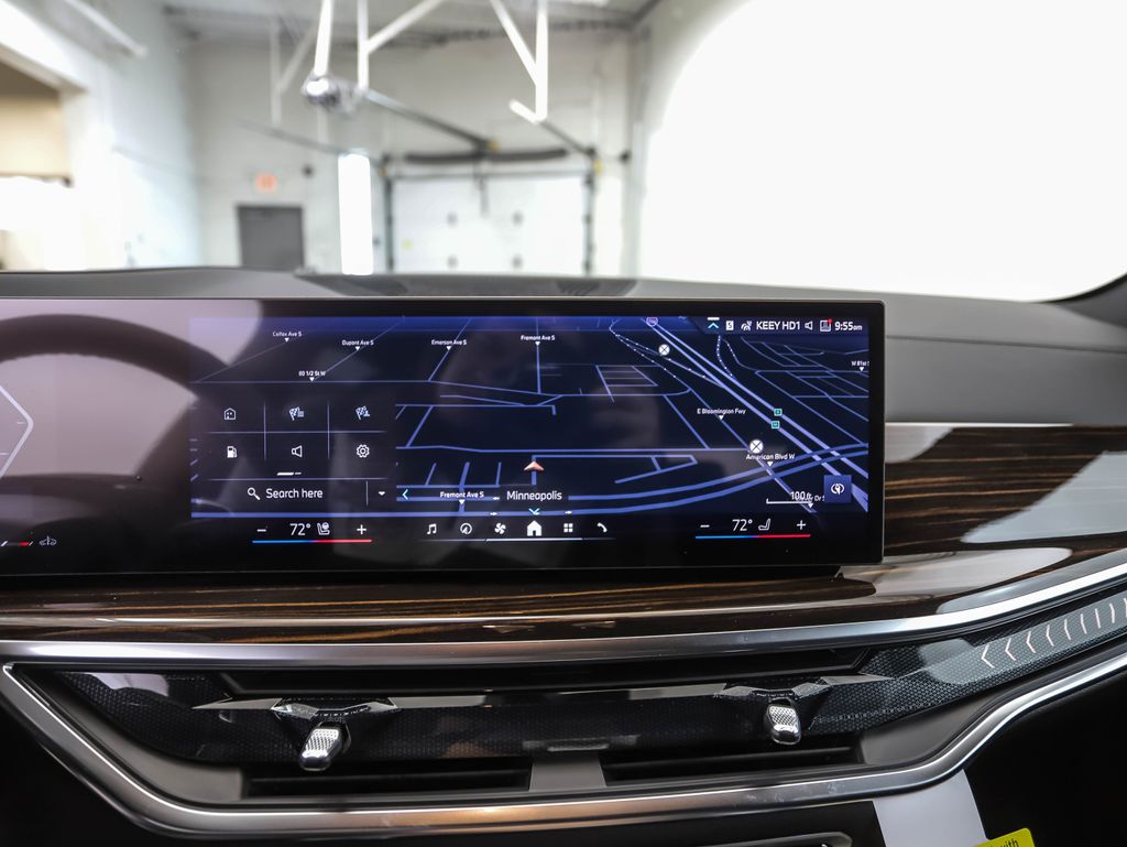 Thumbnail: 2026 BMW X5 - 17