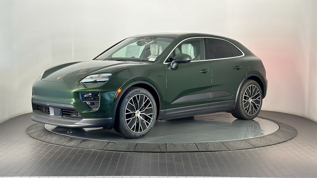 Thumbnail: 2025 Porsche Macan - 1