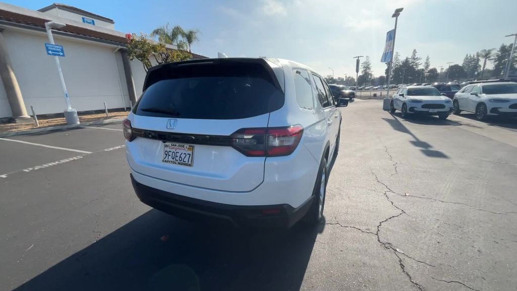 Thumbnail: 2023 Honda Pilot - 8