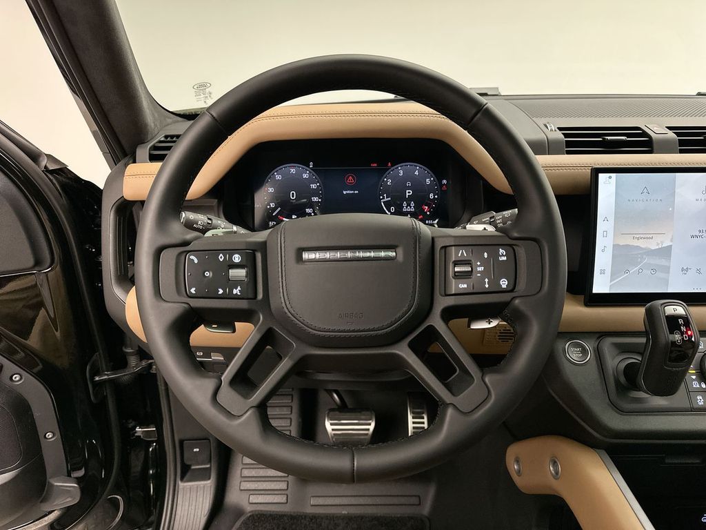 2025 Land Rover Defender 130 16