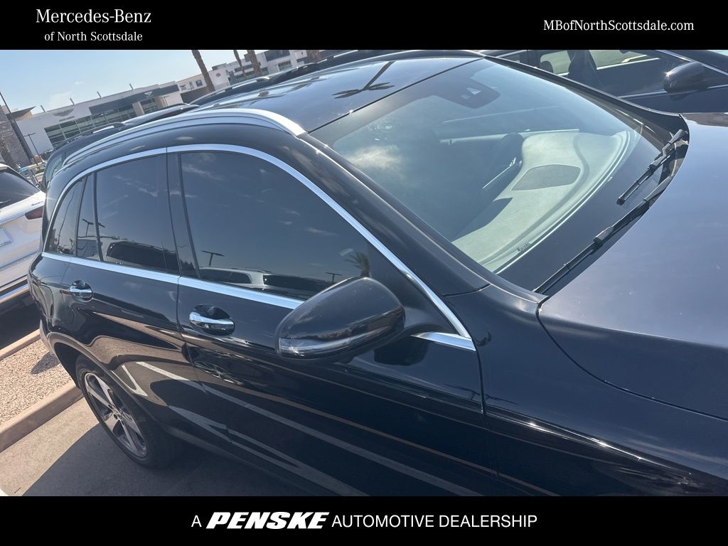 Thumbnail: 2022 Mercedes-Benz GLC - 1