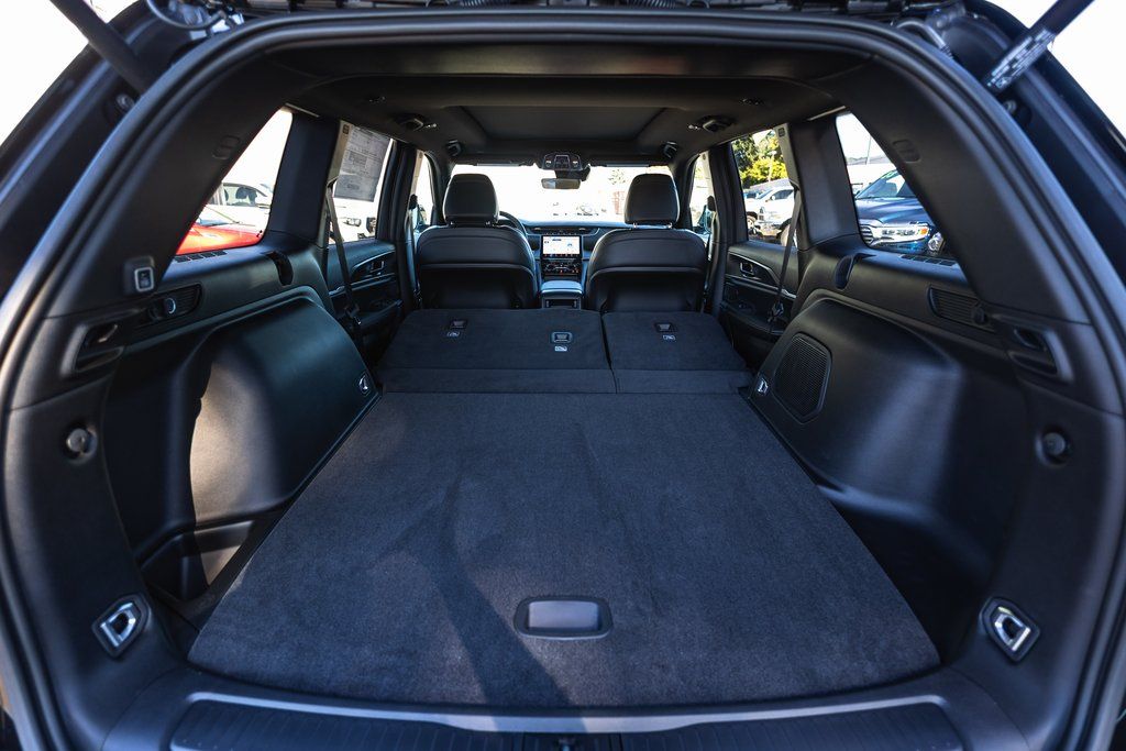 2025 Jeep Grand Cherokee Limited thumbnail 32
