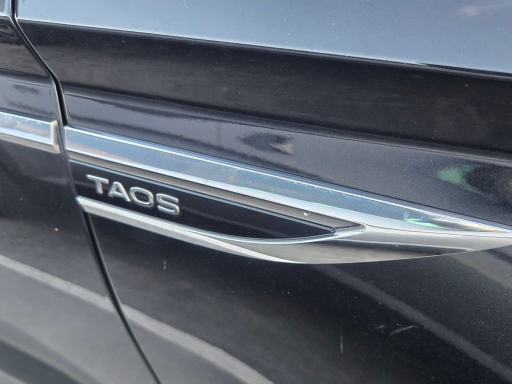 2024 Volkswagen Taos - $17,977
