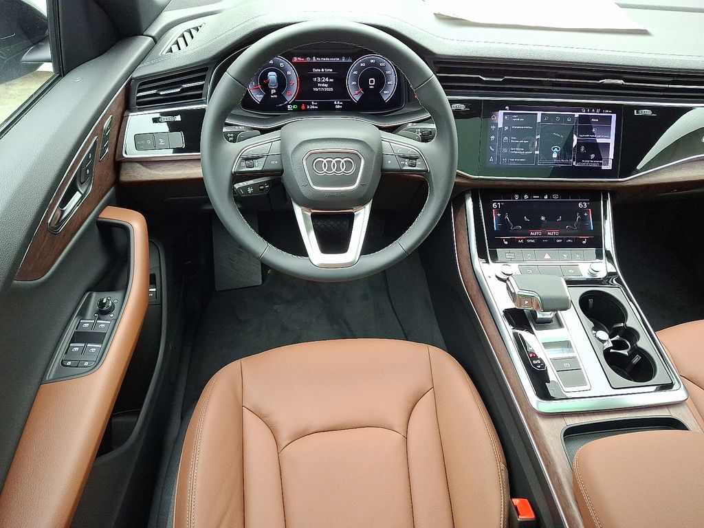 Thumbnail: 2026 Audi Q8 - 7