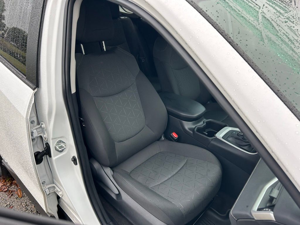 Thumbnail: 2023 Toyota RAV4 - 15