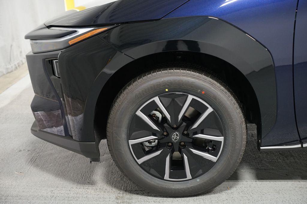 Thumbnail: 2026 Toyota bZ - 5