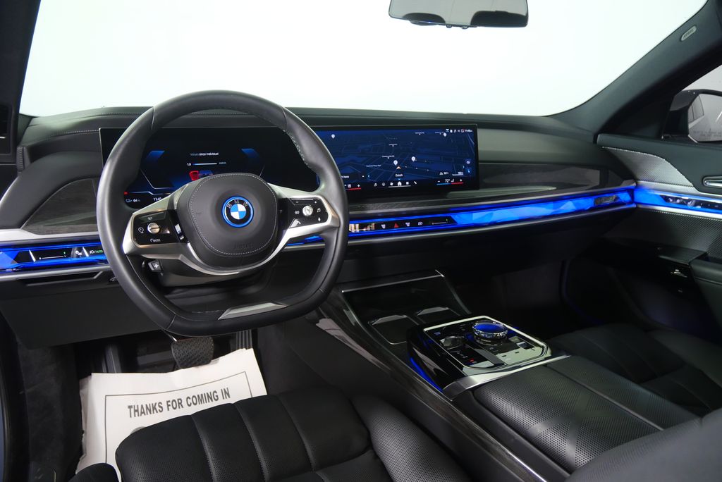Thumbnail: 2025 BMW i7 - 18