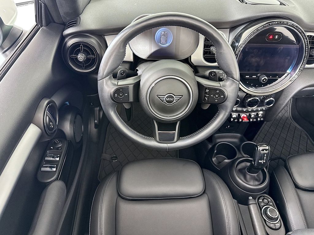 Thumbnail: 2022 MINI Cooper - 10