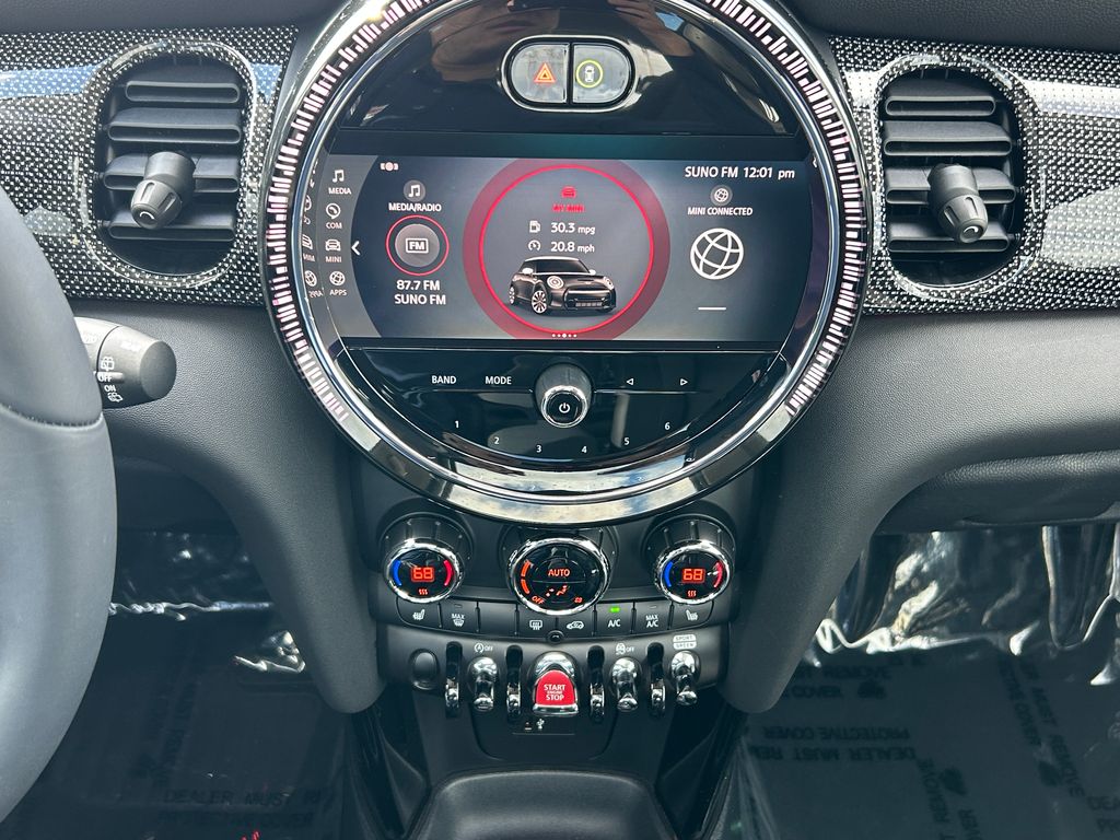 Thumbnail: 2023 MINI Cooper - 24