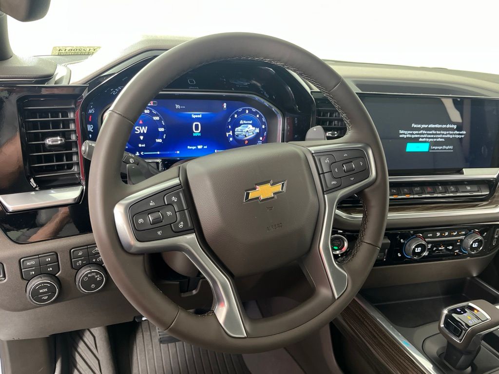 Thumbnail: 2026 Chevrolet Silverado 1500 - 25