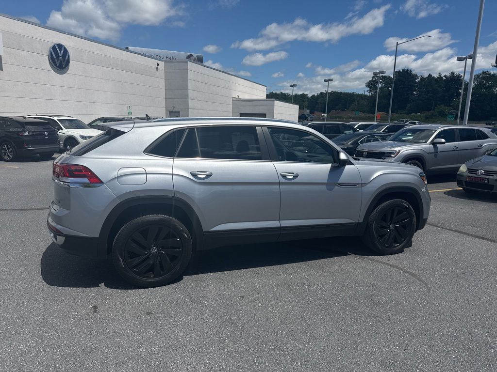 2023 Volkswagen Atlas Cross Sport 2.0T SE w/Technology Silver at Subaru and VW of Moon Township