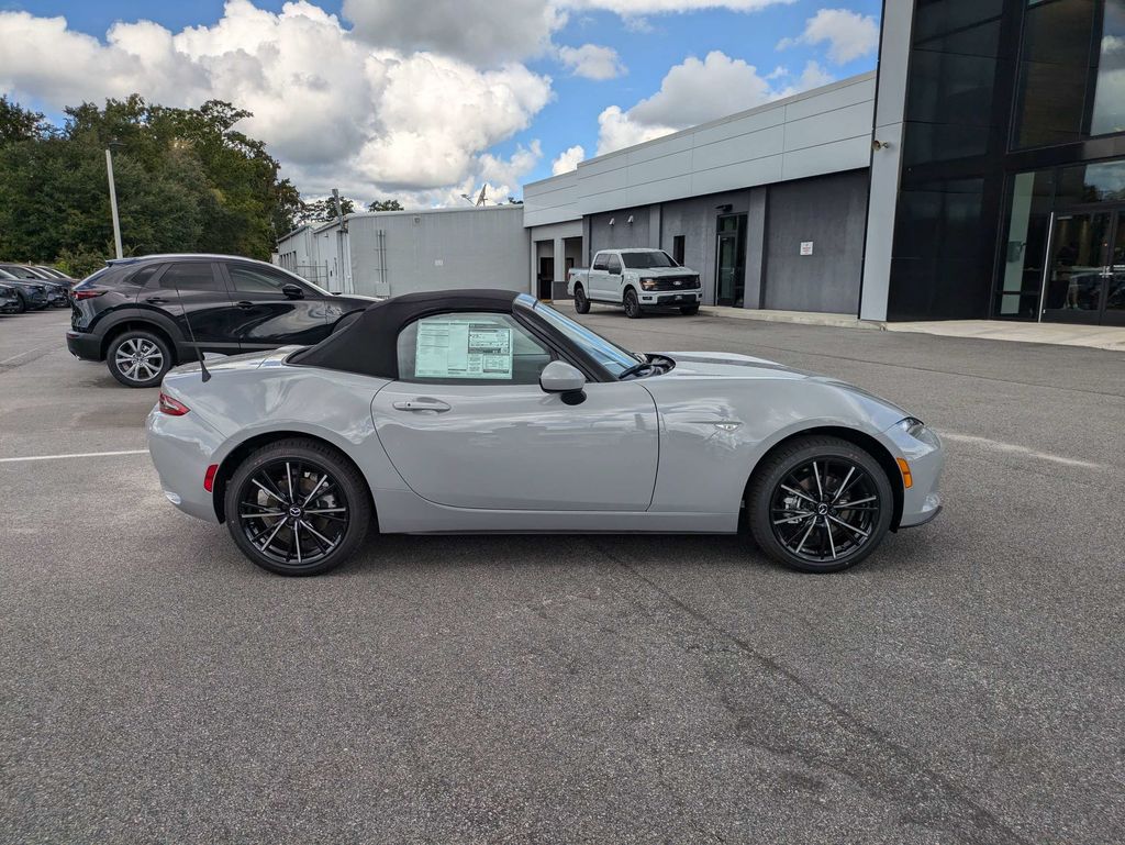 2026 Mazda MX-5 Miata Grand Touring