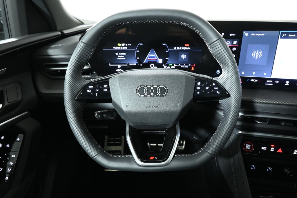Thumbnail: 2025 Audi SQ5 - 14