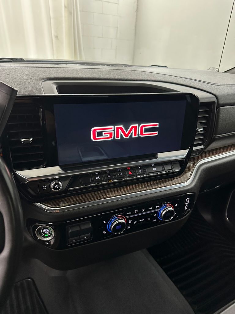 used 2023 GMC Sierra 1500 car, priced at $36,985
