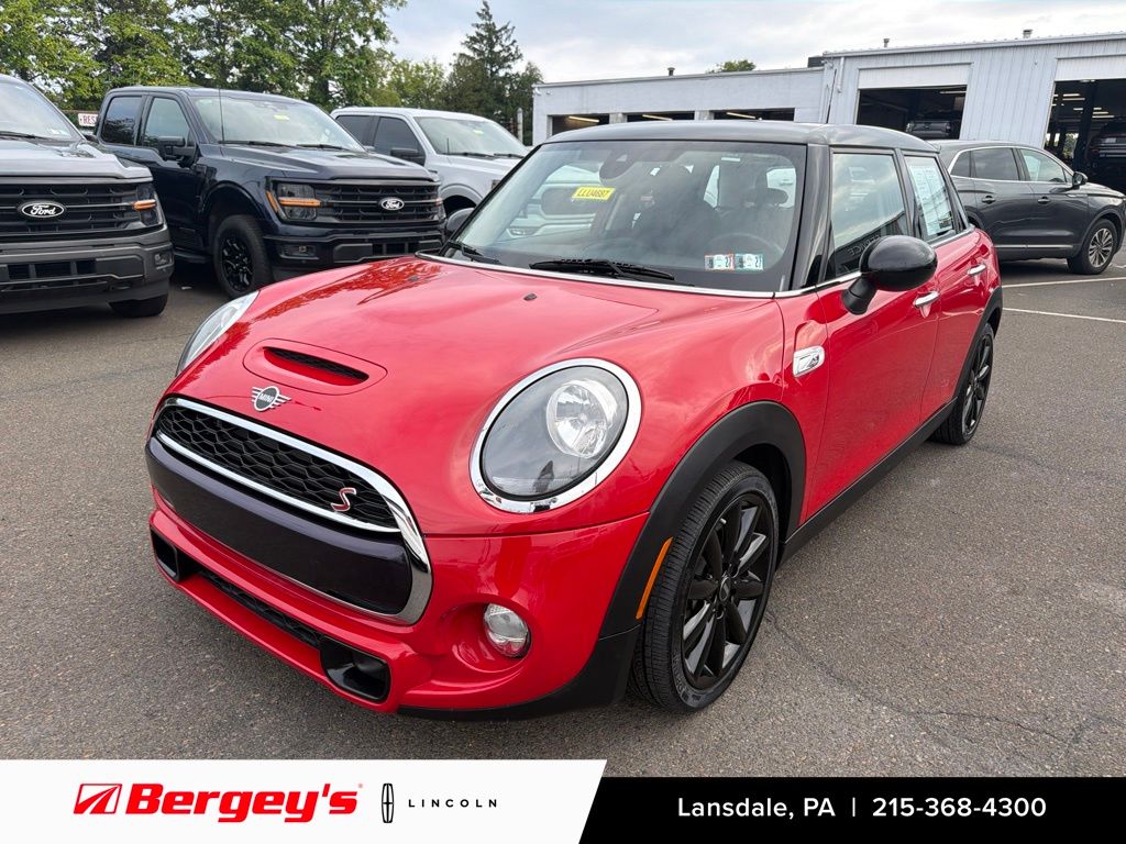 2019 MINI Cooper S 4-Door Hatchback FWD
