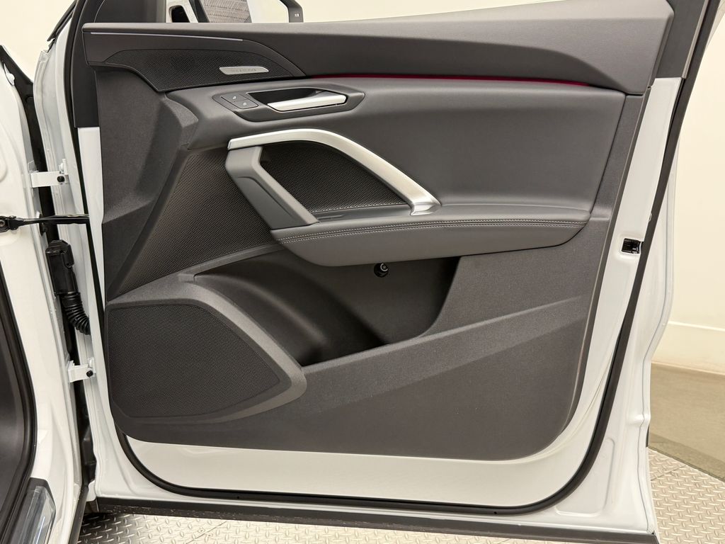 Thumbnail: 2026 Audi Q5 - 16