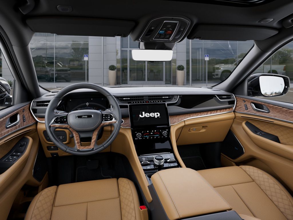 New 2025 Diamond Black Crystal Pearlcoat Jeep  image 14