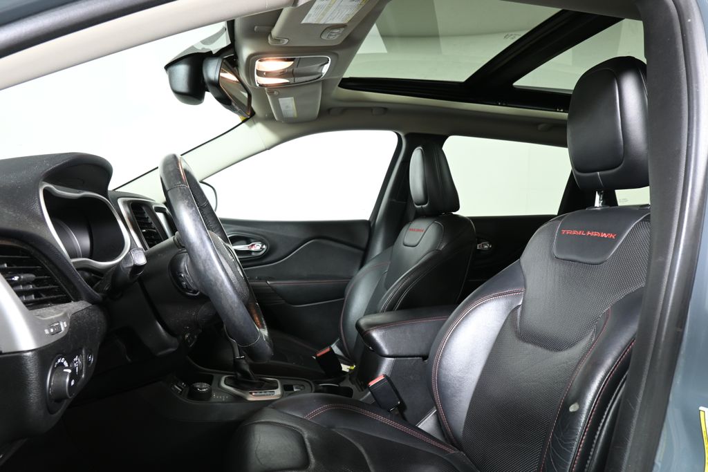 Thumbnail: 2015 Jeep Cherokee - 5