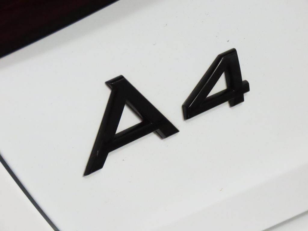 Thumbnail: 2023 Audi A4 - 9
