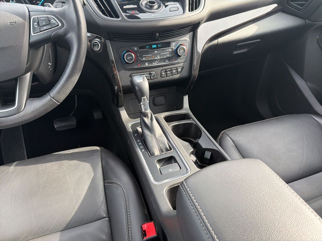 Thumbnail: 2017 Ford Escape - 17