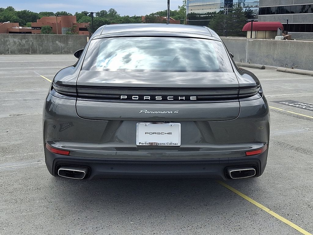 Thumbnail: 2025 Porsche Panamera - 9