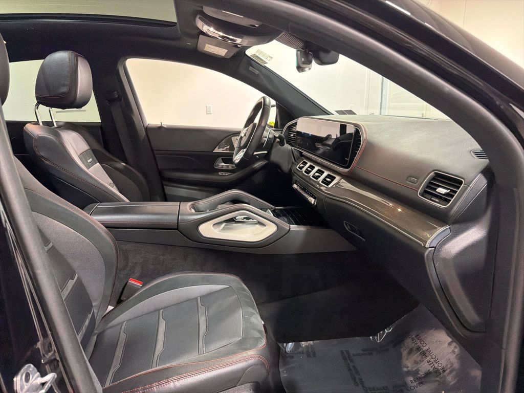 Used 2022  Mercedes-Benz GLE 53 AMG® image 25