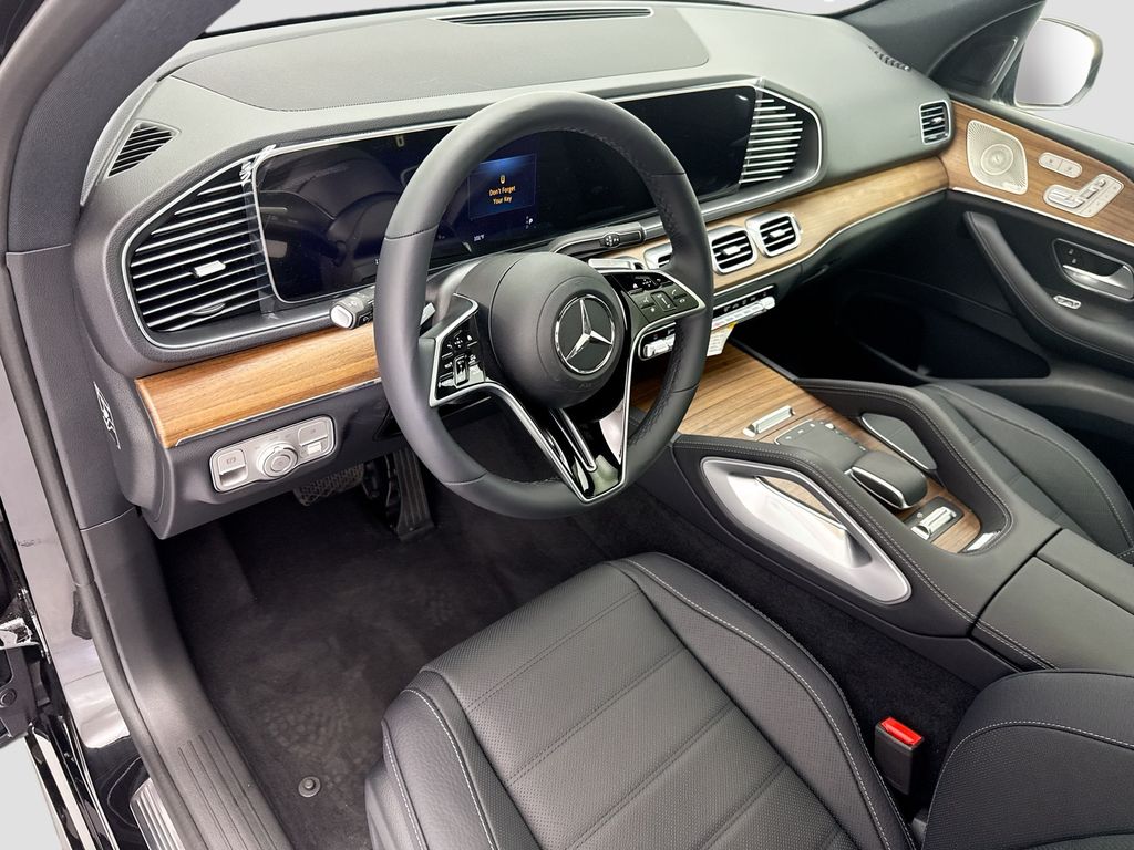 Thumbnail: 2026 Mercedes-Benz GLE - 10