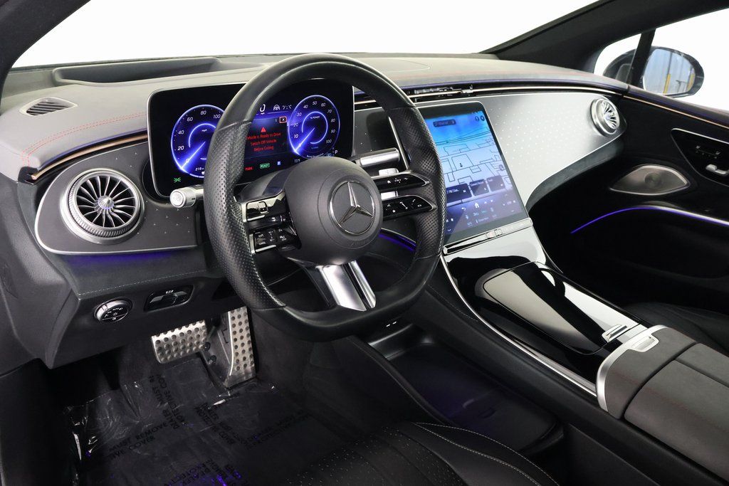 Thumbnail: 2022 Mercedes-Benz EQS - 7