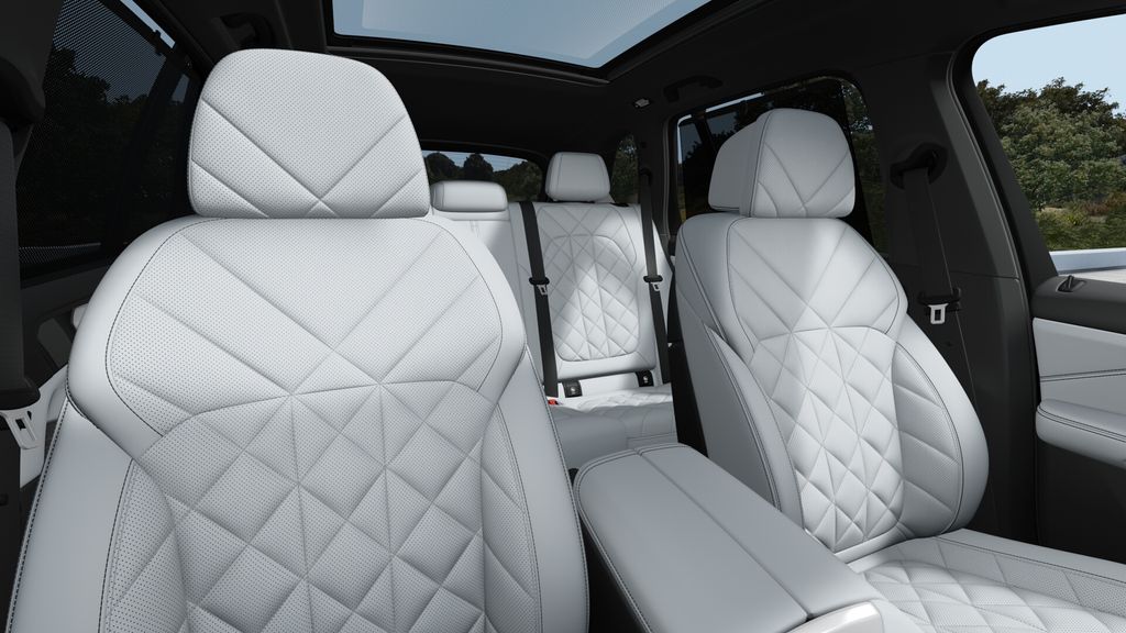 Thumbnail: 2026 BMW X5 - 11