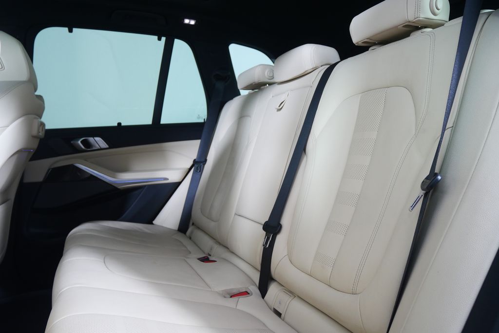 Thumbnail: 2021 BMW X5 - 15