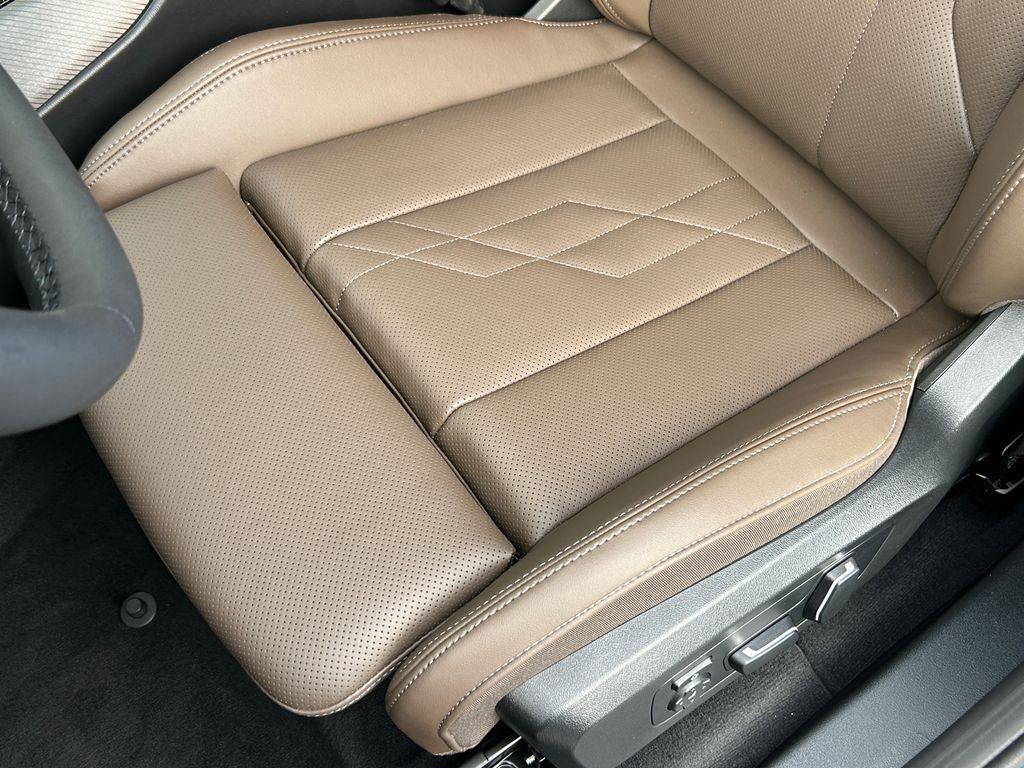 Thumbnail: 2026 BMW X3 - 15