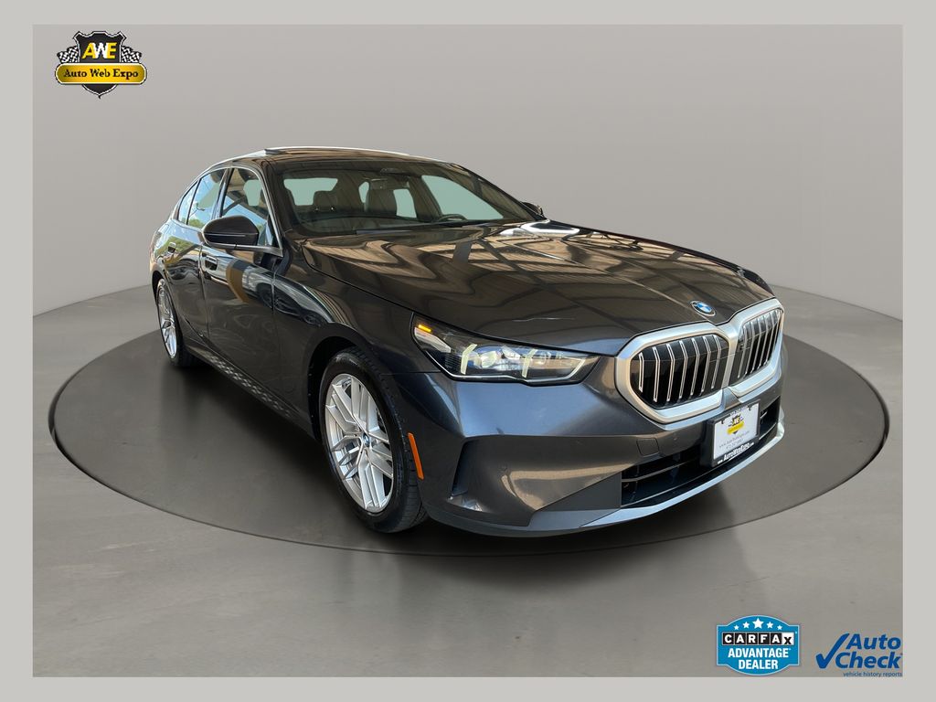 Gray (Dark Graphite Metallic) 2024 BMW 5 Series Sedan Rear-Wheel Drive 8-Speed Automatic