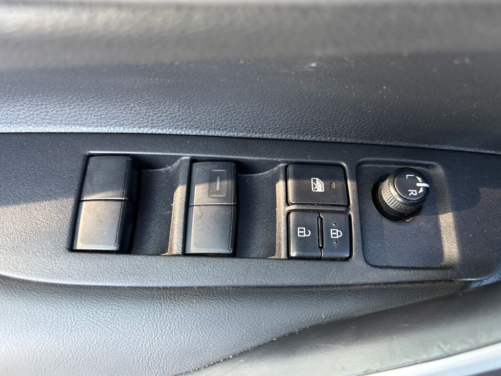 Thumbnail: 2024 Toyota Corolla - 24