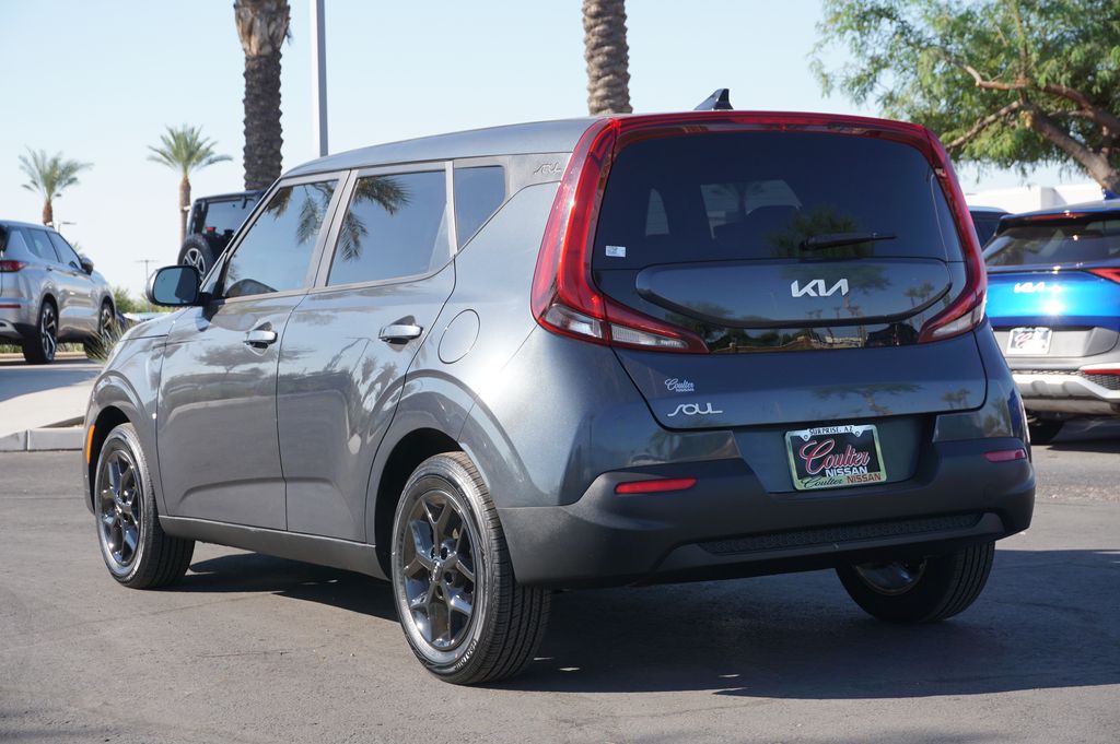 2022 Kia Soul LX 3