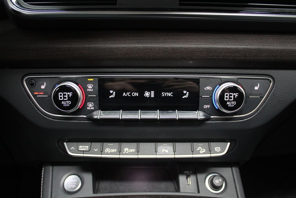 Thumbnail: 2022 Audi Q5 - 16