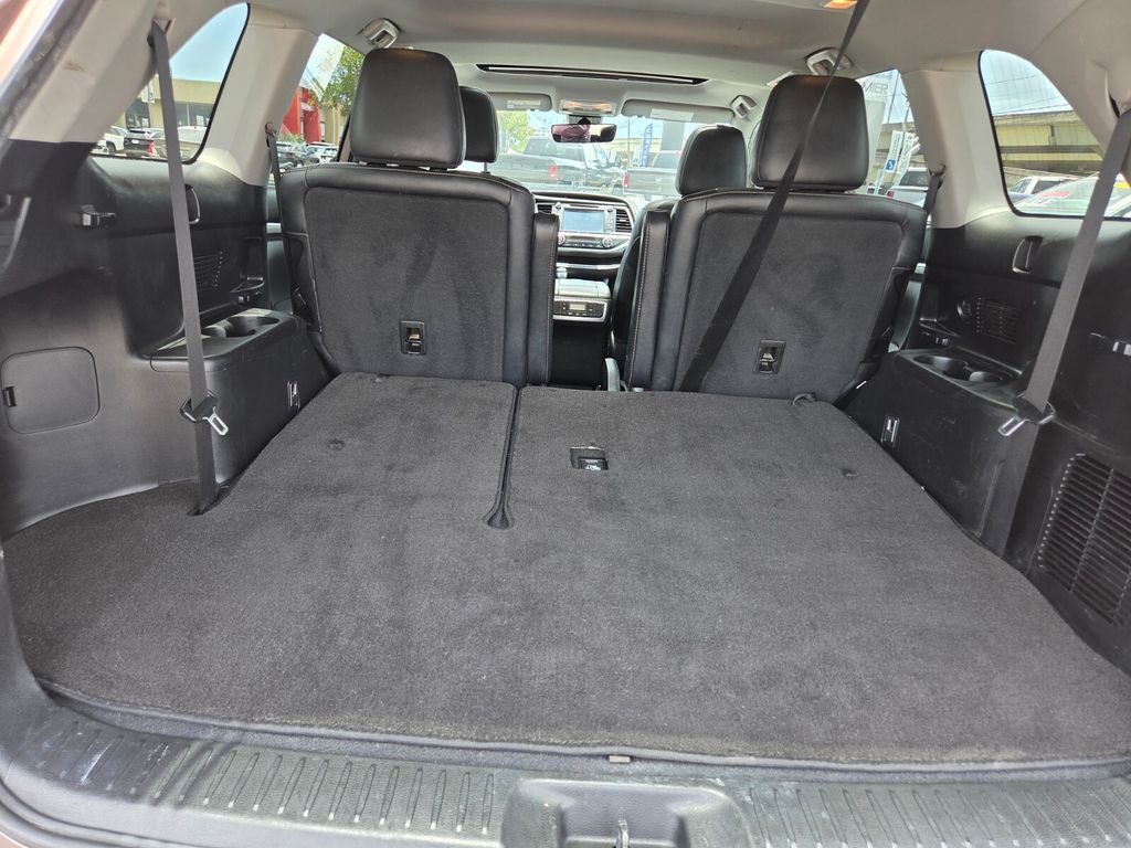 Used 2019 Toyota Highlander SUV