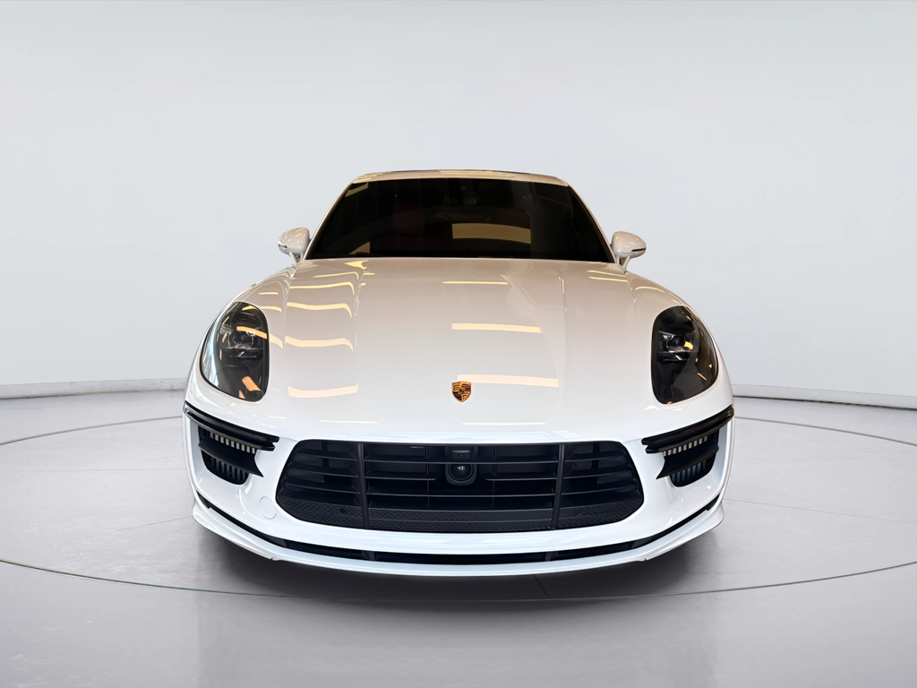 2021 Porsche Macan Turbo's photo