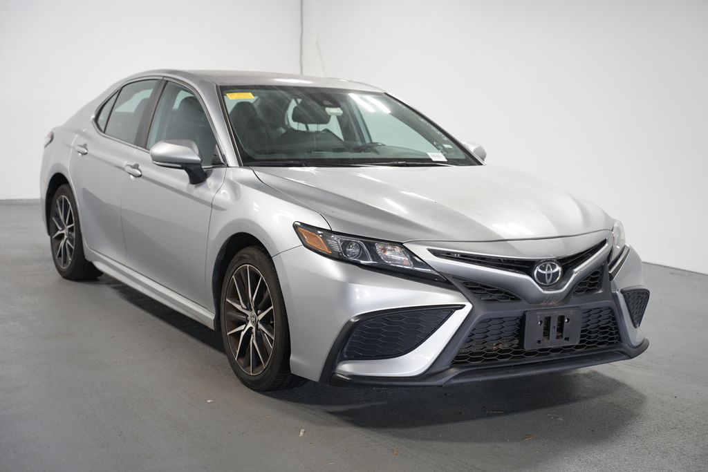 Thumbnail: 2024 Toyota Camry - 3