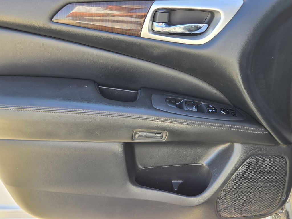 2016 Nissan Pathfinder SL Silver at Bravo Nissan