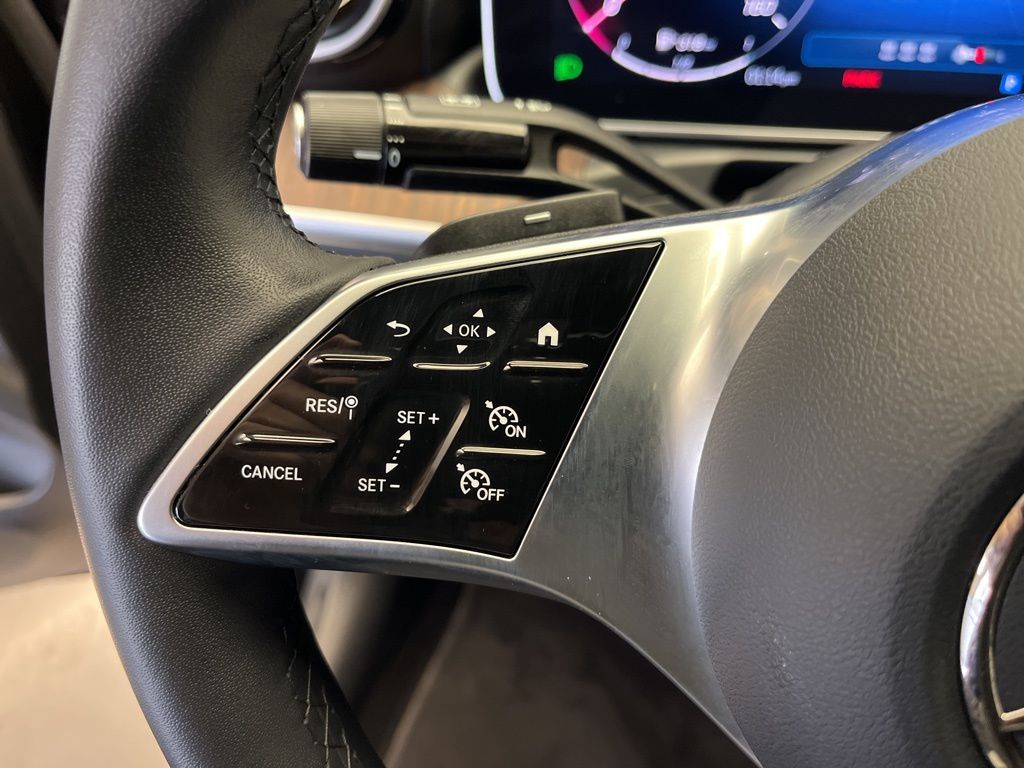 Thumbnail: 2025 Mercedes-Benz C-Class - 14